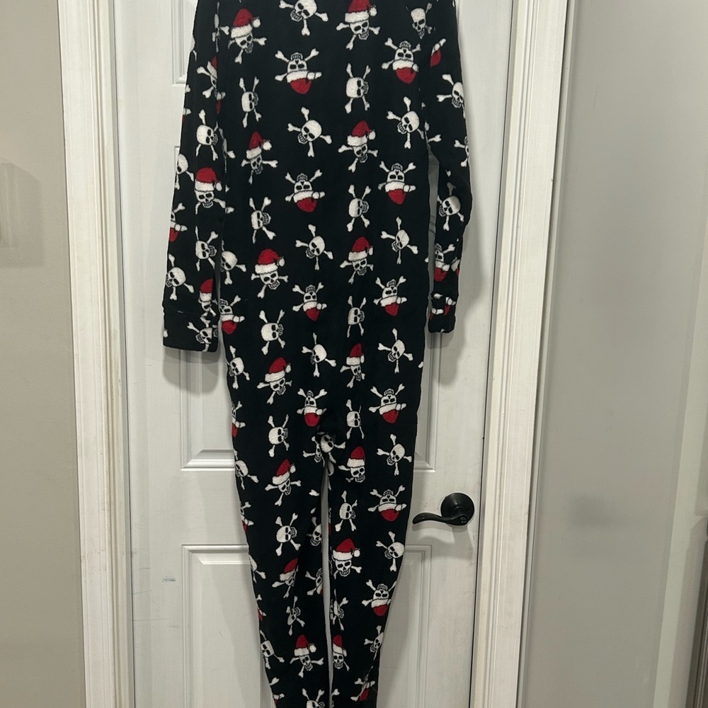 Club Room Jolly Roger Skull And Crossbones Christmas Santa Fleece Mens M - Picture 4 of 6
